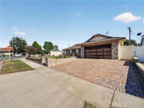 2458 E Powhatan  , Anaheim, CA