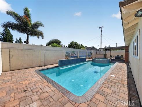2458 E Powhatan  , Anaheim, CA