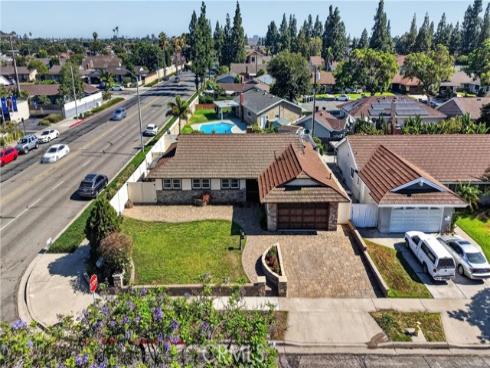 2458 E Powhatan  , Anaheim, CA
