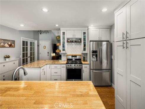 1231 N Dolores , Anaheim, CA