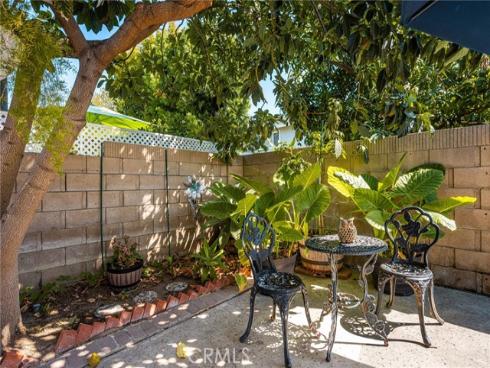 1231 N Dolores , Anaheim, CA