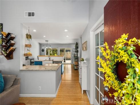 1231 N Dolores , Anaheim, CA