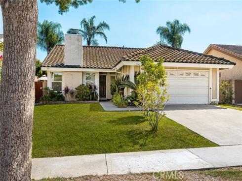 1231 N Dolores , Anaheim, CA