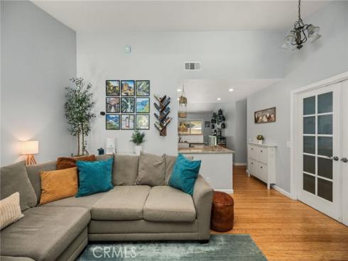 1231 N Dolores , Anaheim, CA