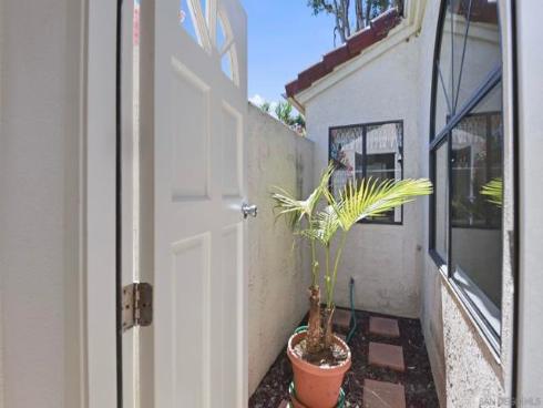1260 N Lighthouse  , Anaheim, CA