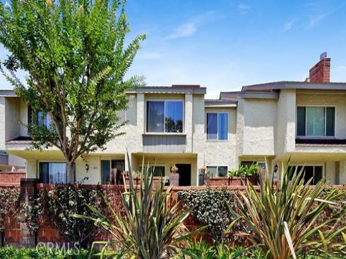 1013 W Orangewood , Anaheim, CA