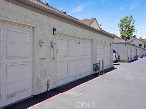 1013 W Orangewood , Anaheim, CA