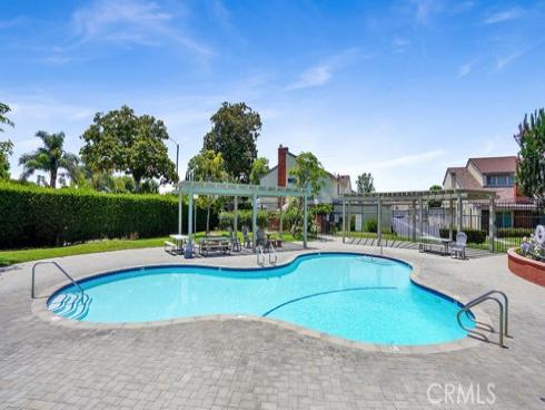 1013 W Orangewood , Anaheim, CA