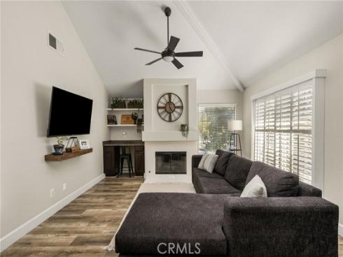8131 E Oak Ridge , Anaheim, CA