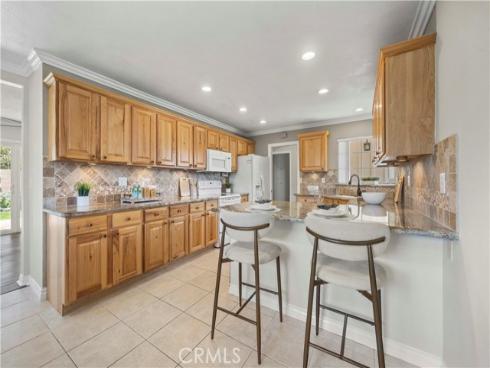 1571 W Pacific , Anaheim, CA
