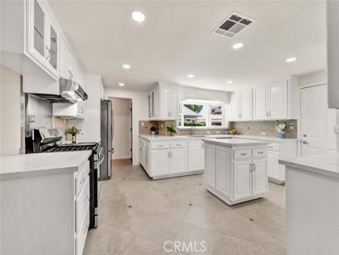 2137 W Cris Avenue, Anaheim, CA