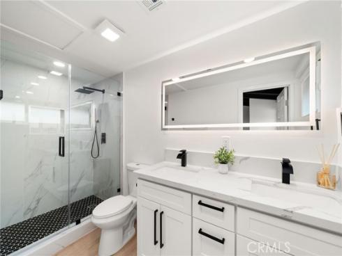 1021 N Laguna Street, Anaheim, CA