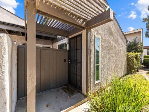 409 N Via Roma  , Anaheim, CA