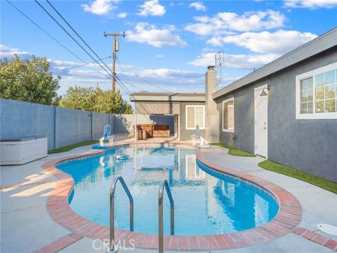 2807 E Alden , Anaheim, CA