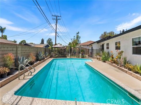 2410 W Broadway  , Anaheim, CA