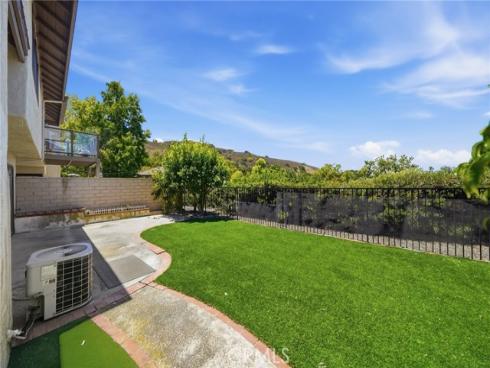 6231 E Twin Peak , Anaheim, CA