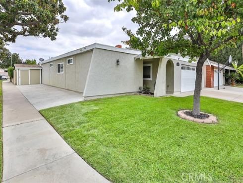 5017 E Holbrook  , Anaheim, CA