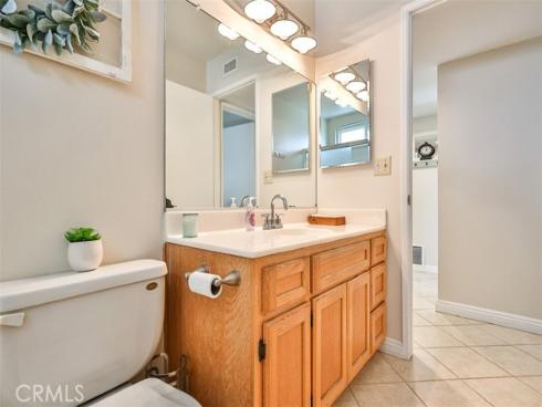 5017 E Holbrook  , Anaheim, CA