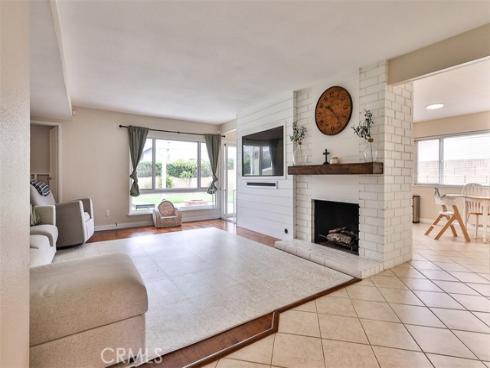 5017 E Holbrook  , Anaheim, CA