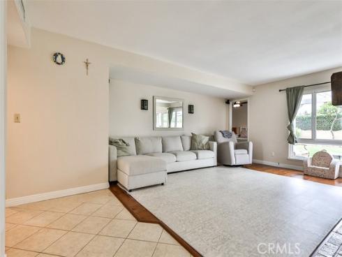 5017 E Holbrook  , Anaheim, CA