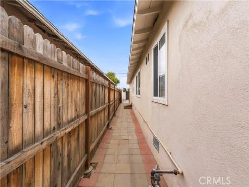 703 S Harbor Blvd , Anaheim, CA