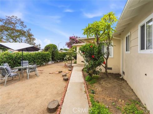 703 S Harbor Blvd , Anaheim, CA