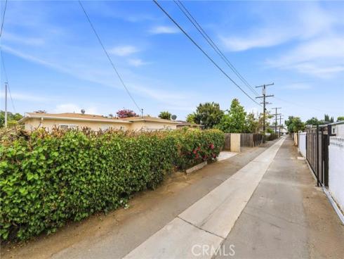 703 S Harbor Blvd , Anaheim, CA