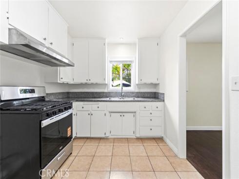 703 S Harbor Blvd , Anaheim, CA