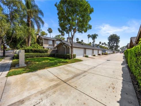406  E. Center St.  , Anaheim, CA