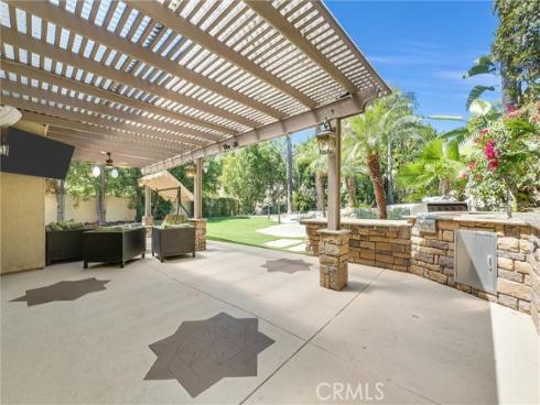 7521 E Hollow Oak Road, Anaheim, CA