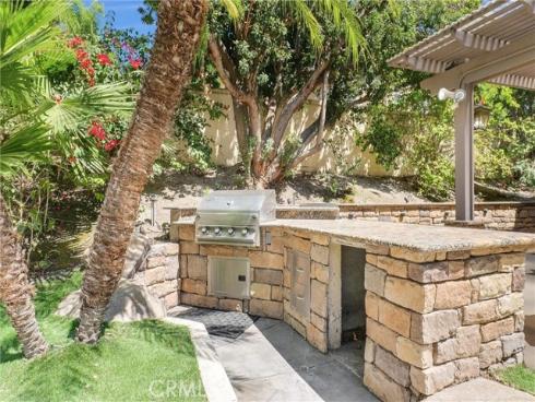 7521 E Hollow Oak Road, Anaheim, CA