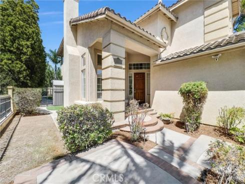 7521 E Hollow Oak Road, Anaheim, CA