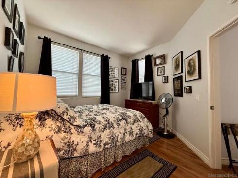 992 S Country Glen Way , Anaheim, CA