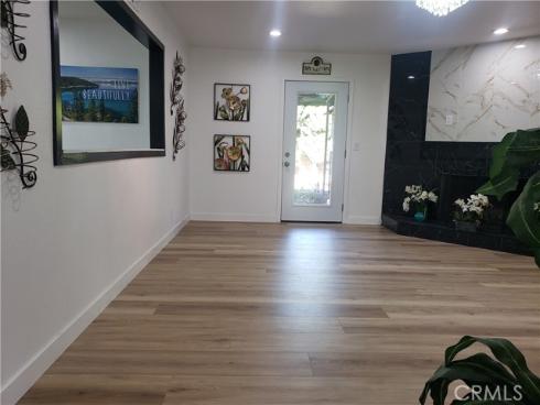 542 N Hanover  , Anaheim, CA
