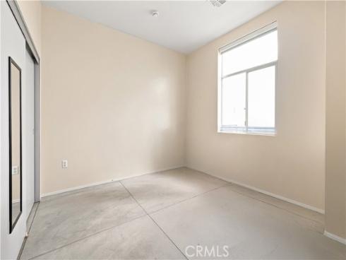 435 W Center Street 405 , Anaheim, CA