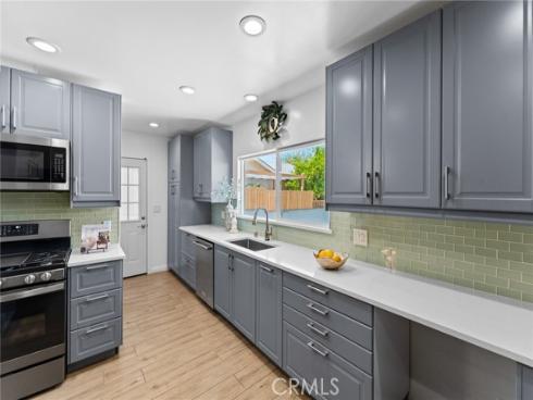 1730 E Redwood , Anaheim, CA