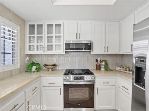 1004 S Dewcrest , Anaheim, CA