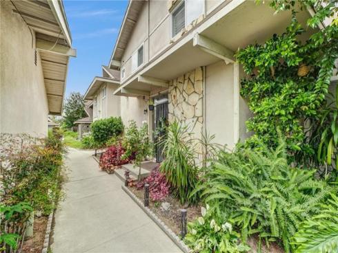 10761 Magnolia 101 Avenue, Anaheim, CA