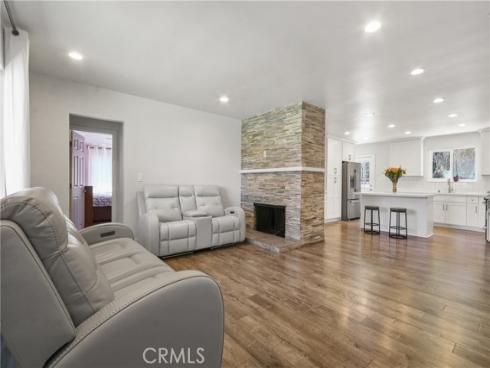 1808 E Briarvale , Anaheim, CA