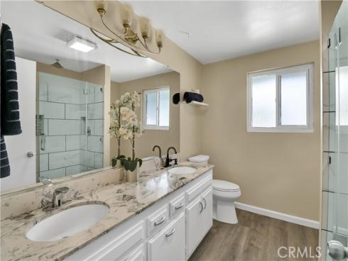 2550 W Rowland Avenue, Anaheim, CA