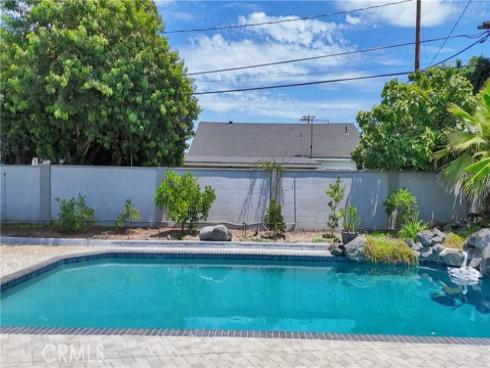 2550 W Rowland Avenue, Anaheim, CA
