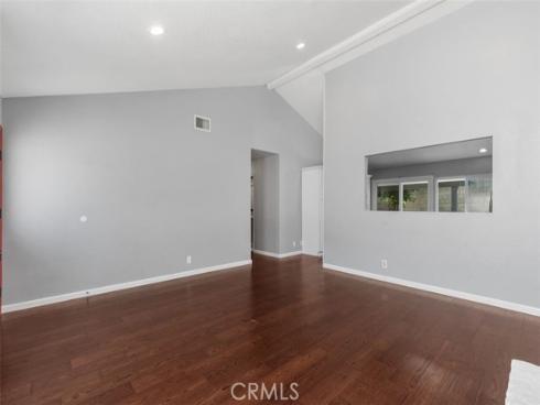 3338 E Radcliffe , Anaheim, CA