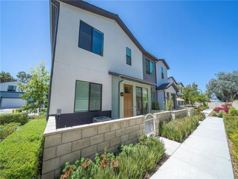 2775 W Pepper Tree  14 , Anaheim, CA