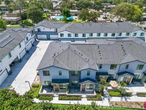 2775 W Pepper Tree  14 , Anaheim, CA
