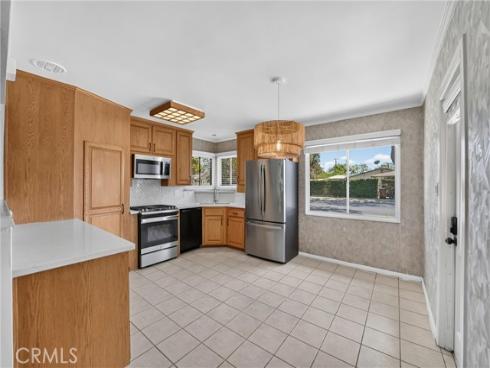 1587 W Kimberly   Avenue, Anaheim, CA