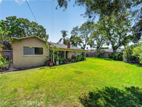 1587 W Kimberly   Avenue, Anaheim, CA