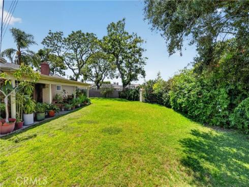 1587 W Kimberly   Avenue, Anaheim, CA