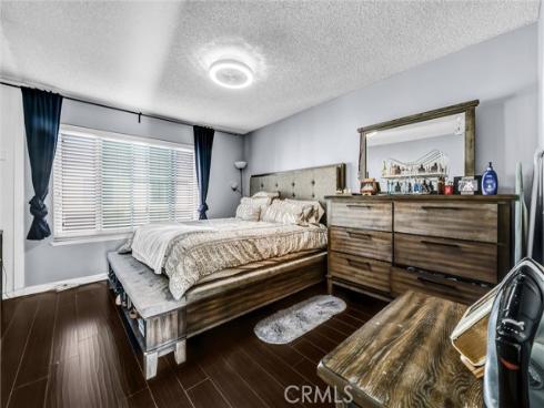 943 W Lamark Lane, Anaheim, CA