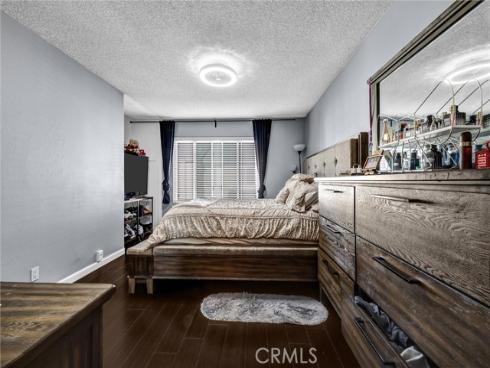 943 W Lamark Lane, Anaheim, CA