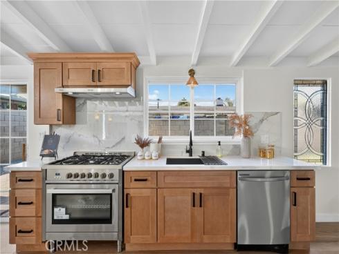 2134 W Romneya Drive, Anaheim, CA